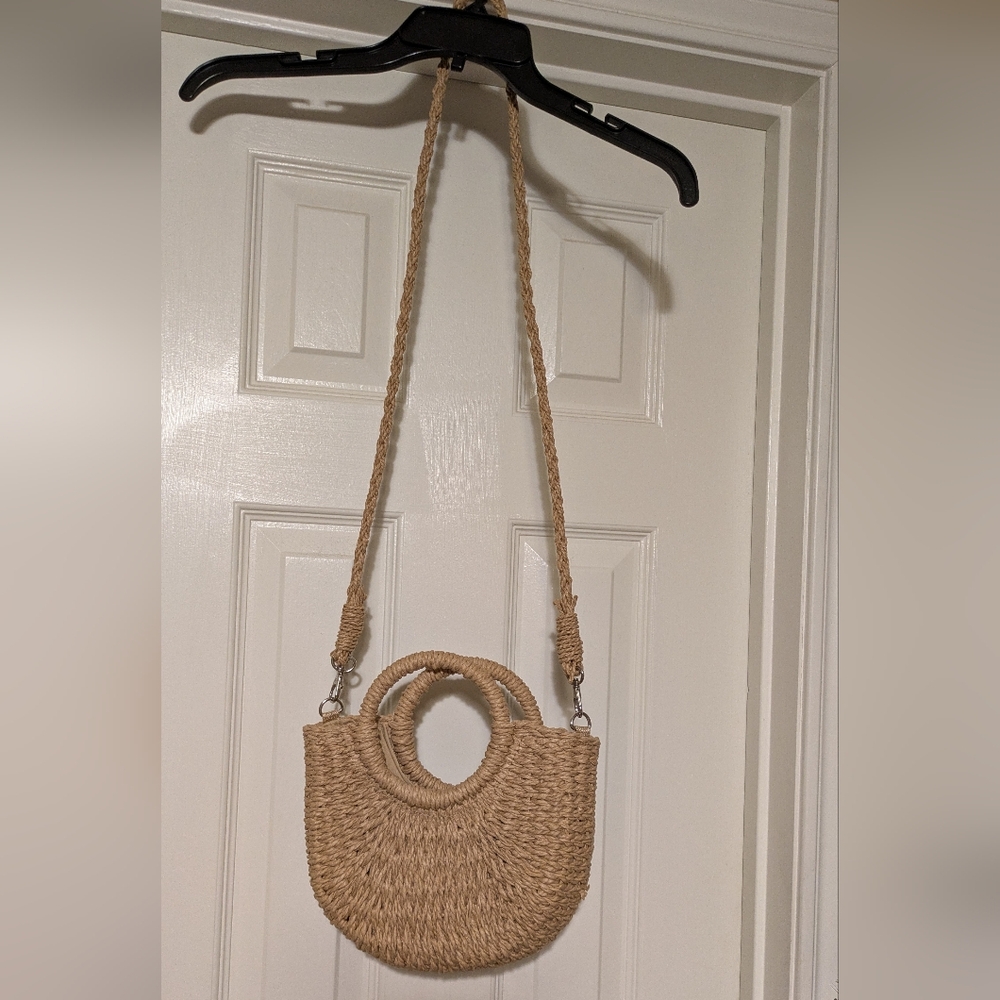Chic Tan Woven Crossbody Bag
